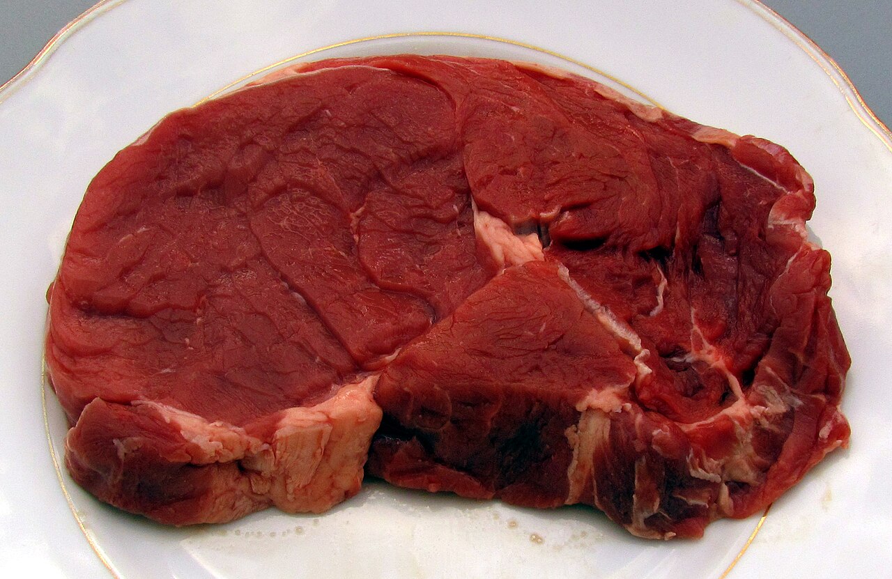Viande de bœuf — bœuf 100 % français chez le boucher à Angoulins